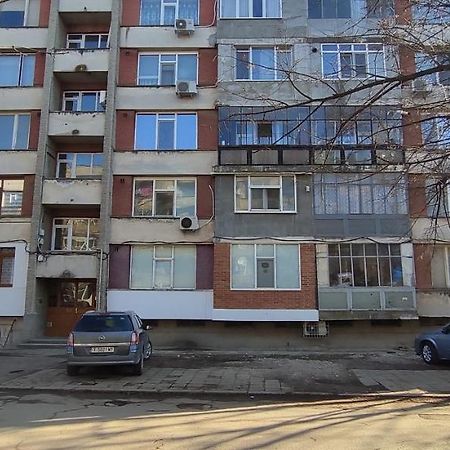 Уютен апартамент в Търговище - 2 спални и кухня Екстериор снимка
