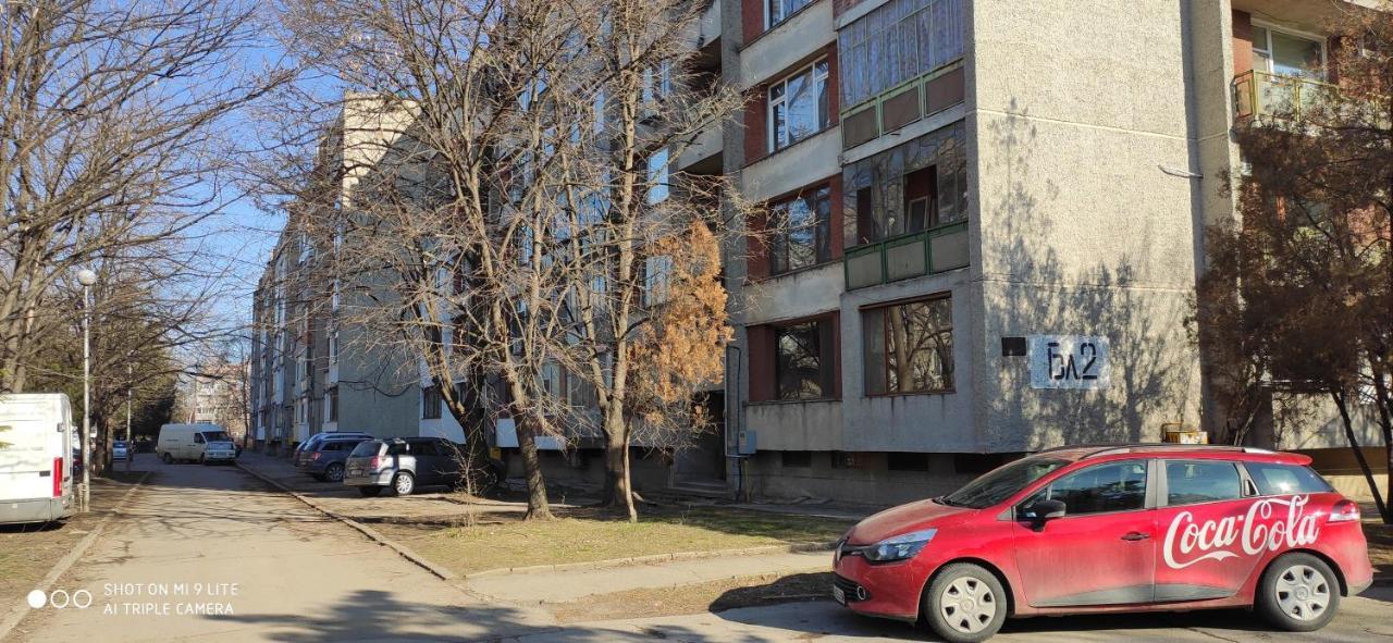 Уютен апартамент в Търговище - 2 спални и кухня Екстериор снимка